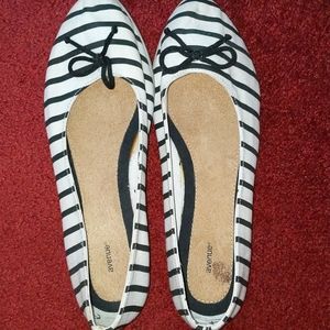 Striped flats WIDE WIDTH